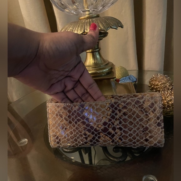 Michael Kors Wallet, please check all pictures for condition - Picture 3 of 16